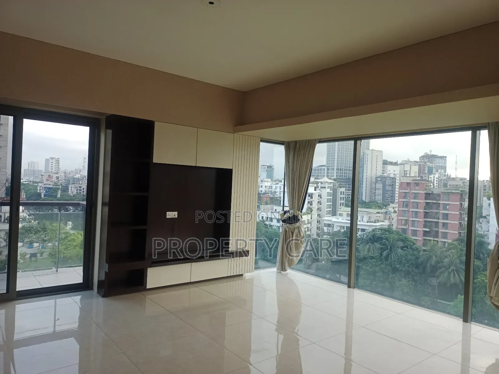 4bdrm Apartment in Gulshan for rent