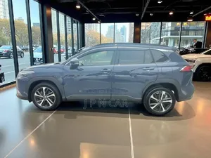 New Toyota Corolla Cross 2024 Gray