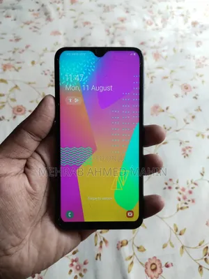 Photo - Samsung Galaxy M10 32 GB Blue