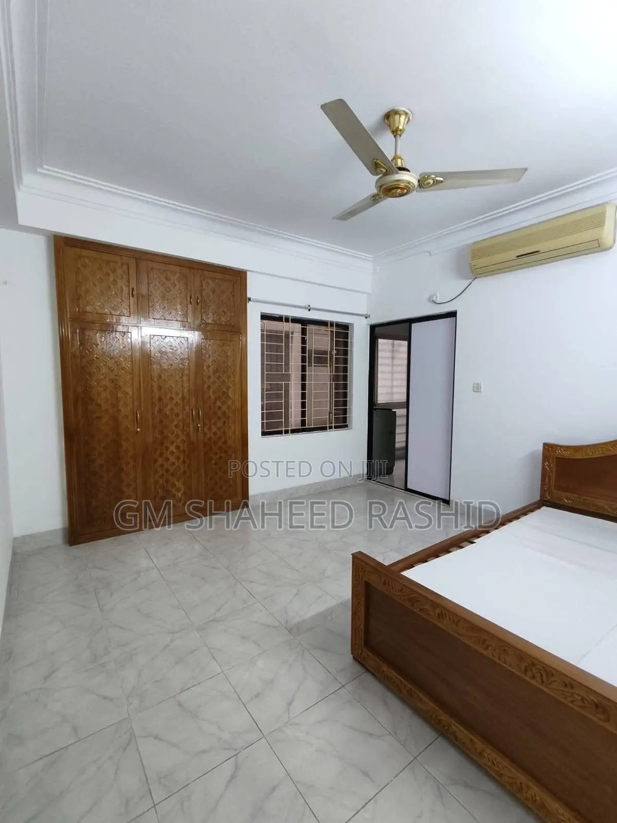4bdrm Apartment in Bti, Gulshan for sale