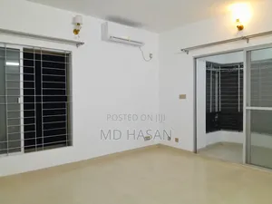 Photo - 3bdrm Apartment in Semi Furnished for rent