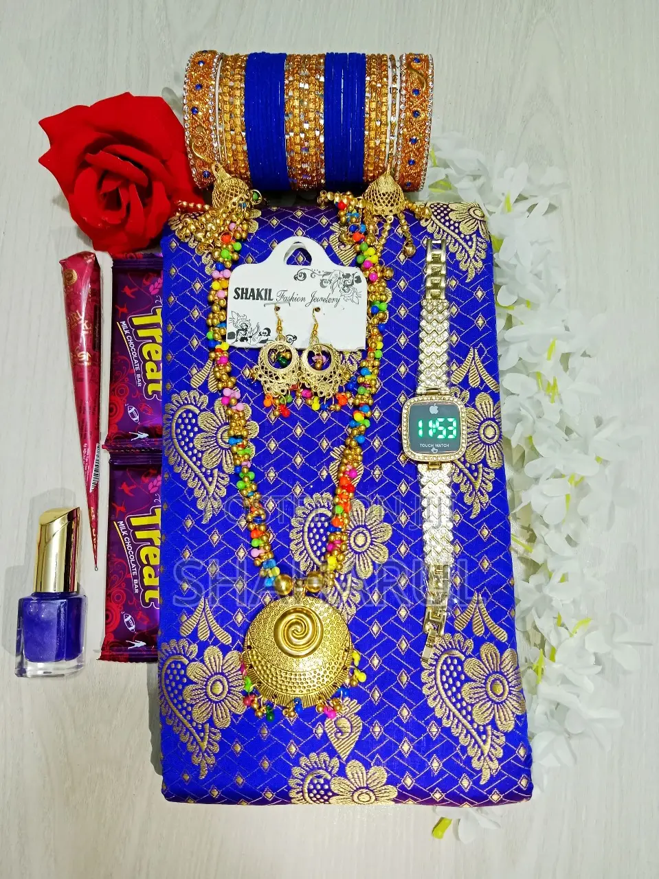 Attractive Tataer Sari Gift Combo Set 14037