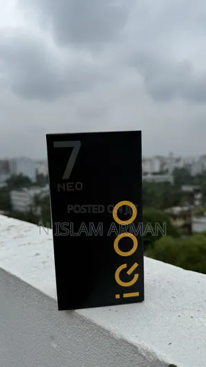 Photo - Vivo iQOO Neo 7 Pro 128 GB Orange
