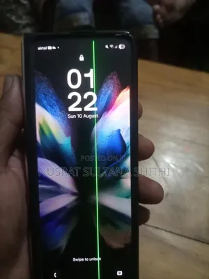 Photo - Samsung Z 16 GB Silver