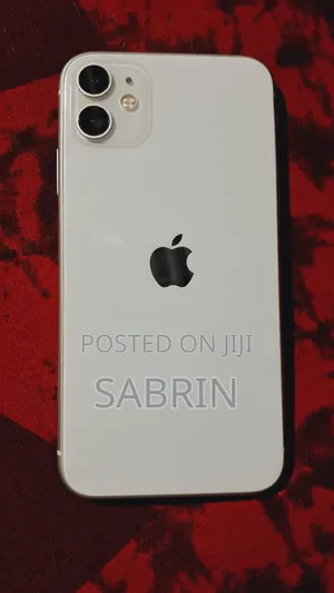 Photo - Apple iPhone 11 128 GB White