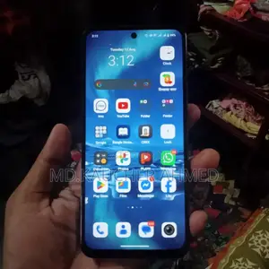 Photo - Vivo Y30 128 GB White