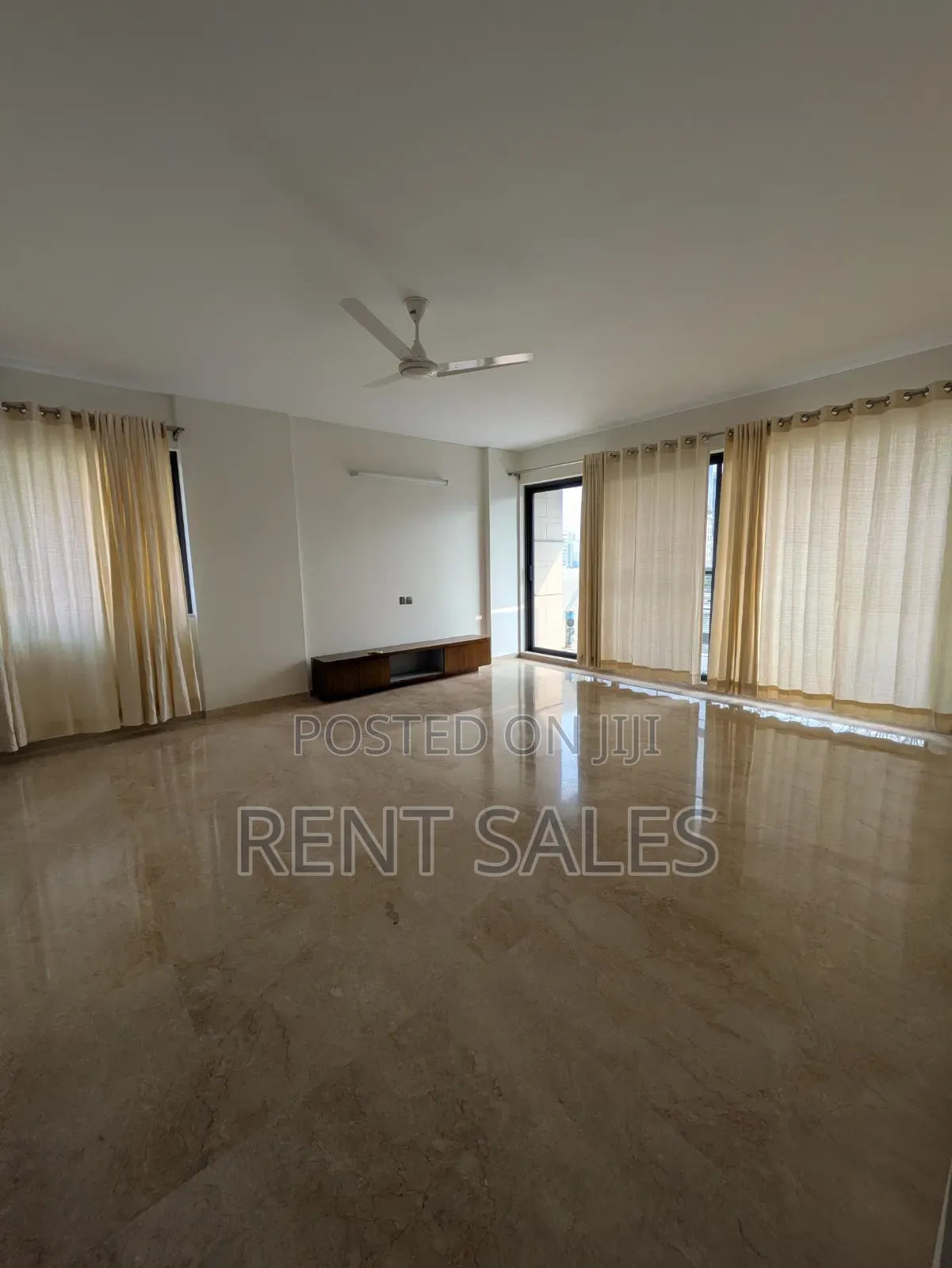 4bdrm Apartment in Gulshan for rent