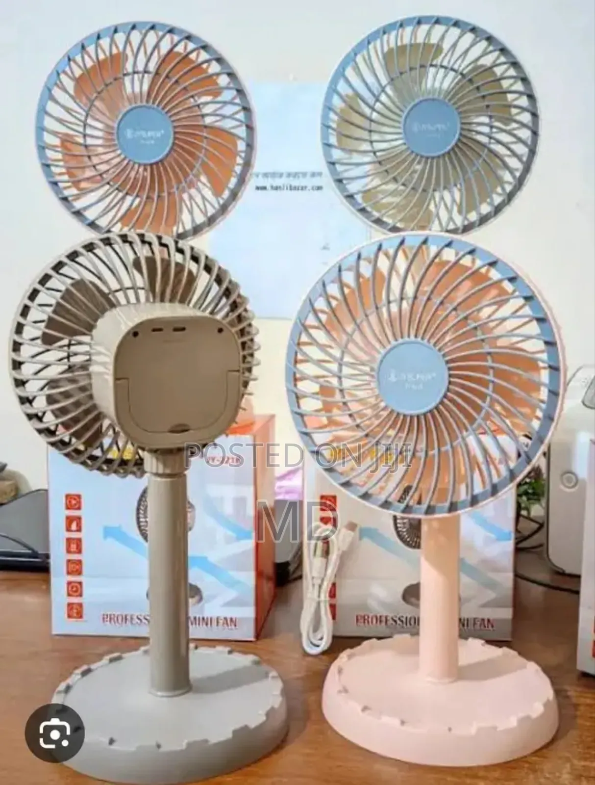 Jy Super Jy-2218 Professional Rechargeable Portable Mini Table Fan