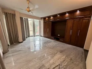 3bdrm Apartment in Semi Furnished for rent