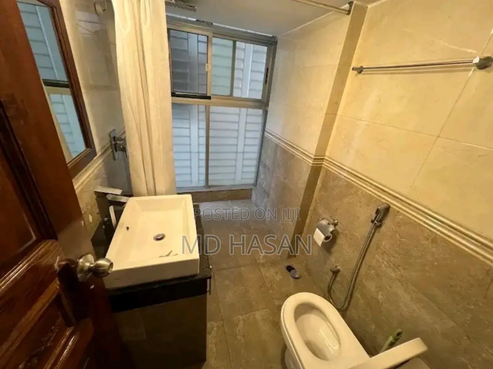 3bdrm Apartment in Semi Furnished for rent