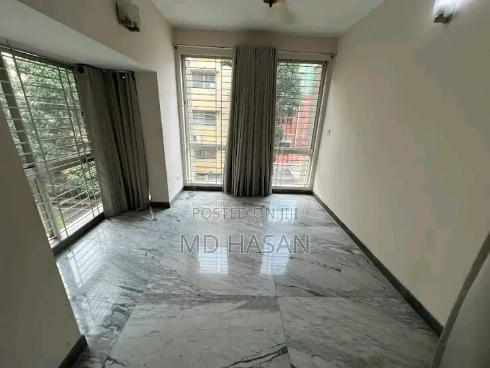 3bdrm Apartment in Semi Furnished for rent