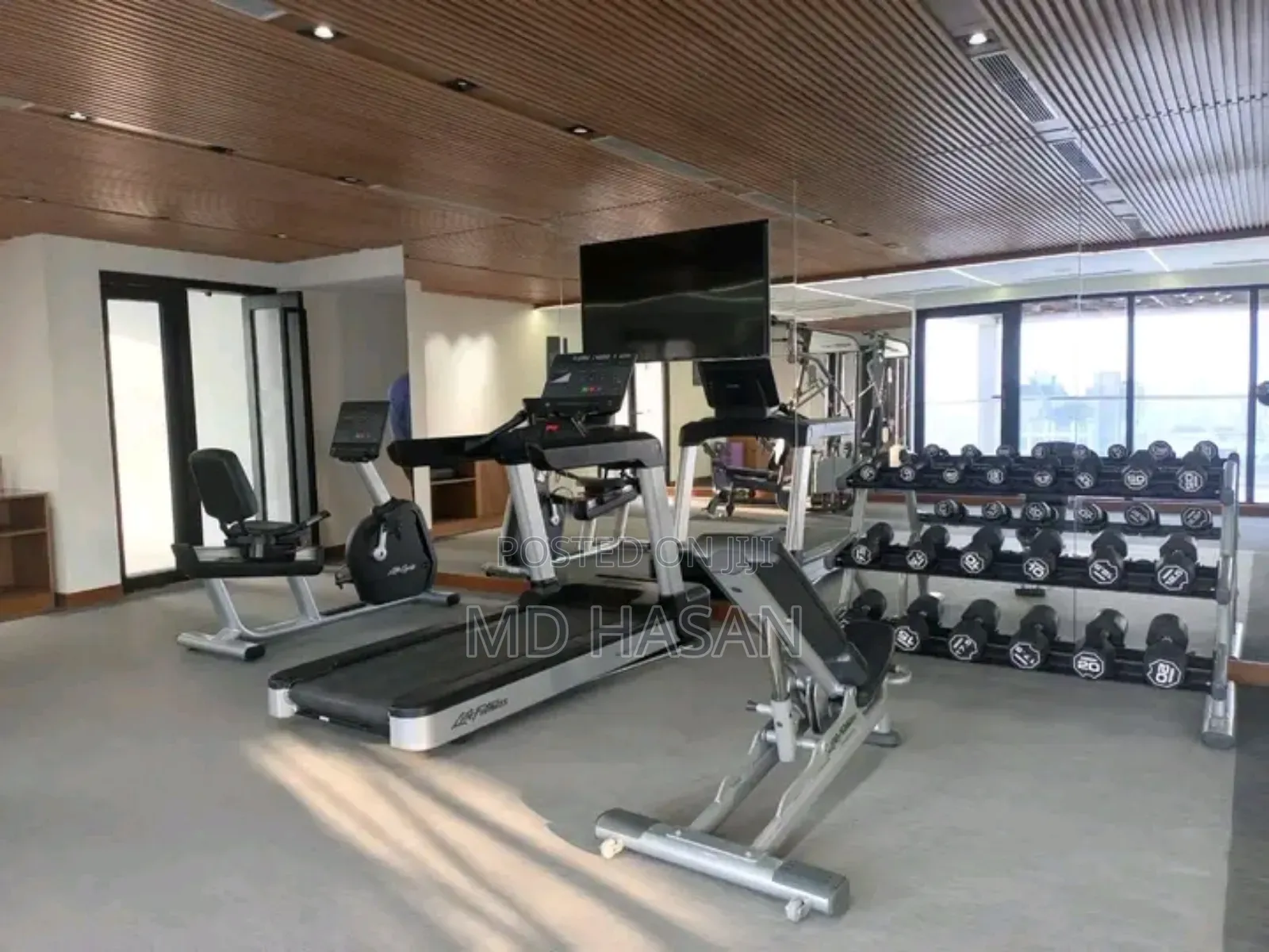 3bdrm Apartment in Semi Furnished for rent