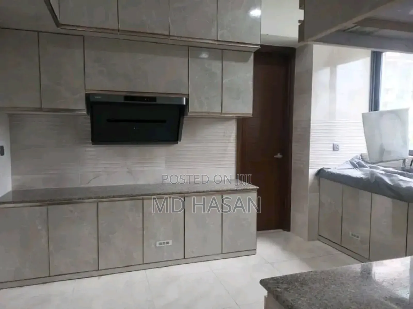 3bdrm Apartment in Semi Furnished for rent