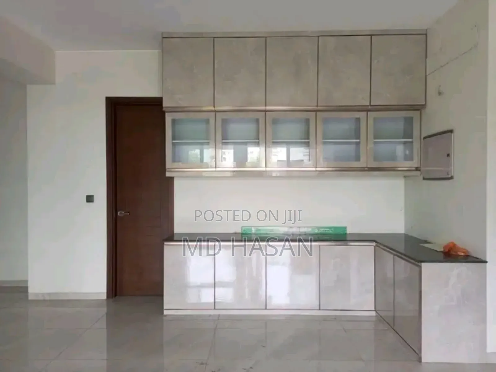 3bdrm Apartment in Semi Furnished for rent