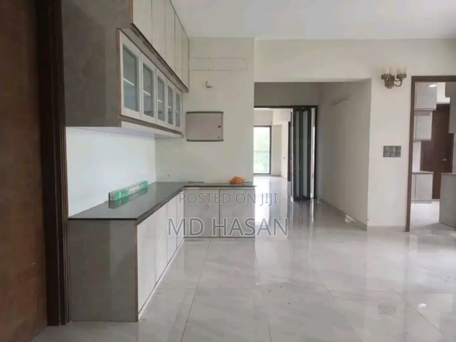 3bdrm Apartment in Semi Furnished for rent