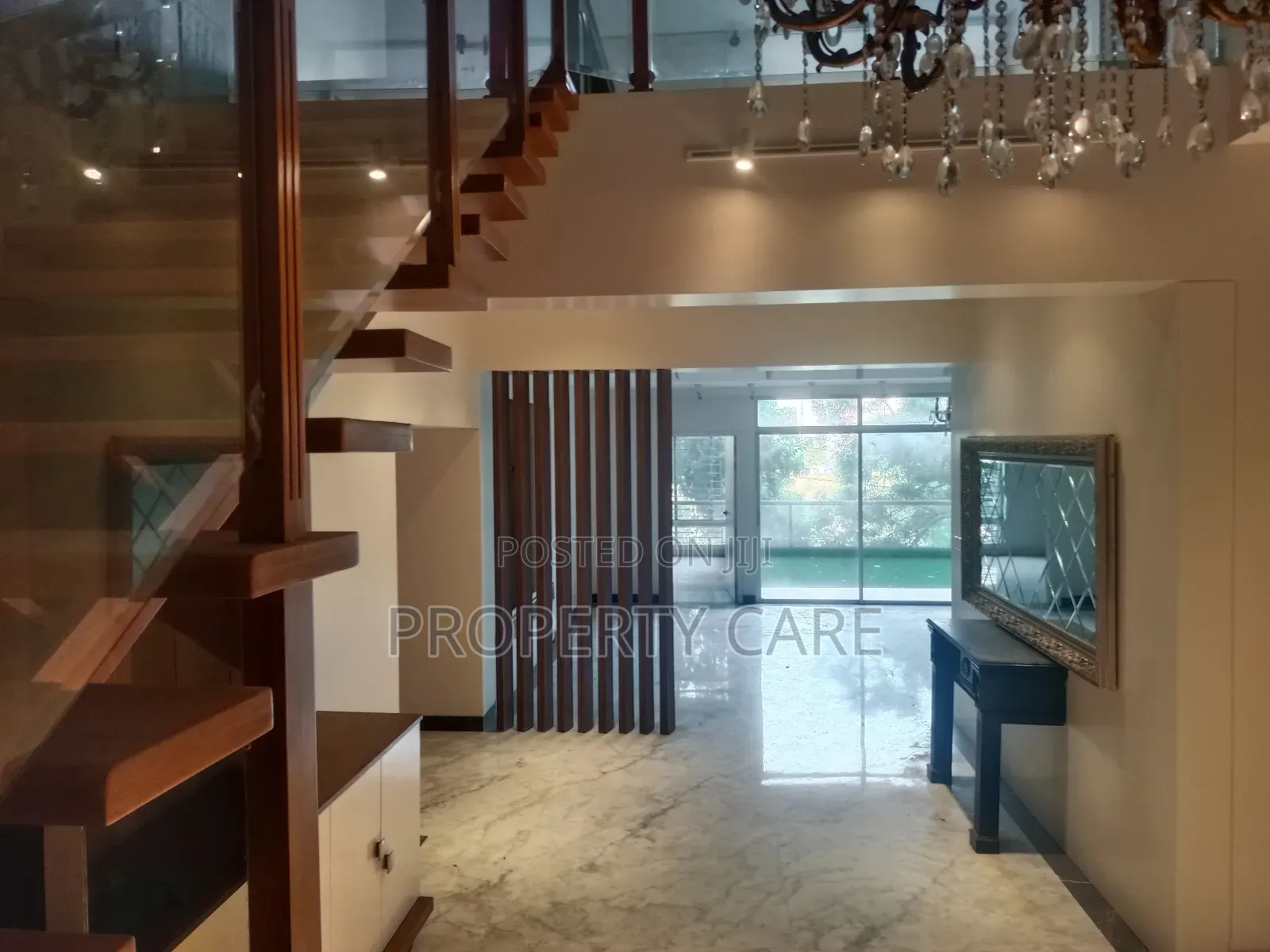 5bdrm Apartment in Gulshan for rent