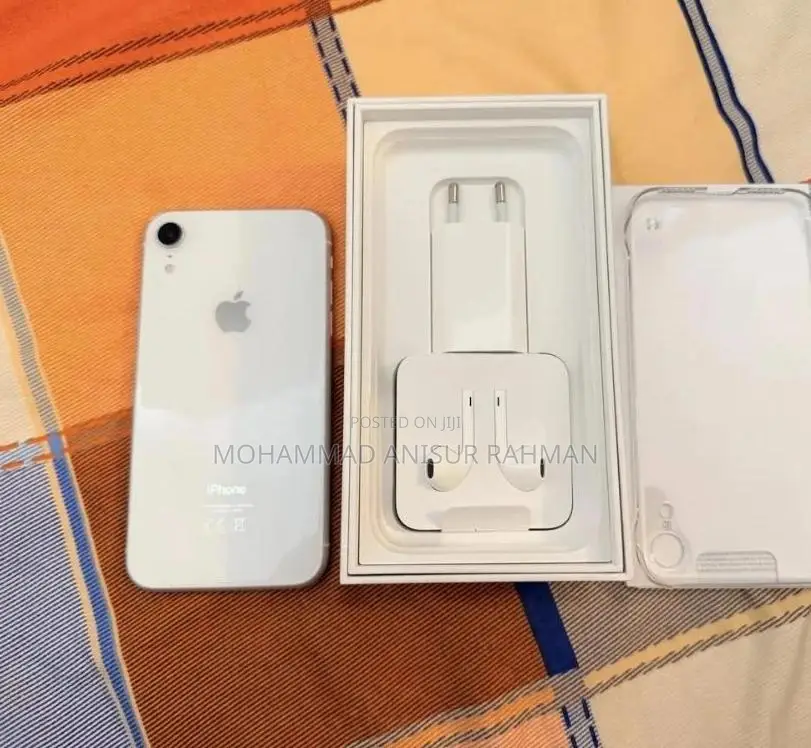 New Apple iPhone XR 64 GB White