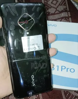 Photo - Vivo S1 Pro 256 GB Black