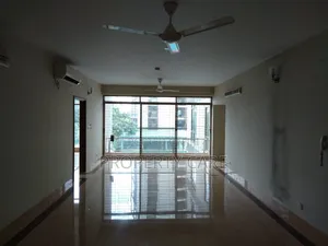 4bdrm Apartment in Gulshan for rent
