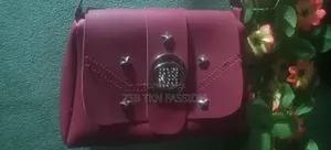 Photo - Stylish Bag for Girls