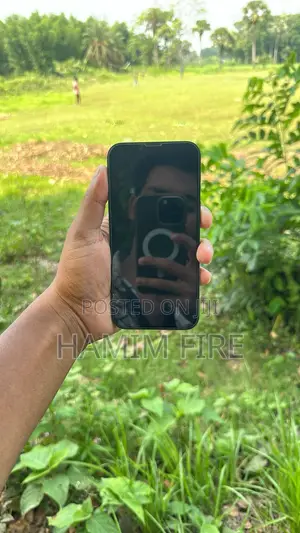 New Apple iPhone 13 128 GB Green