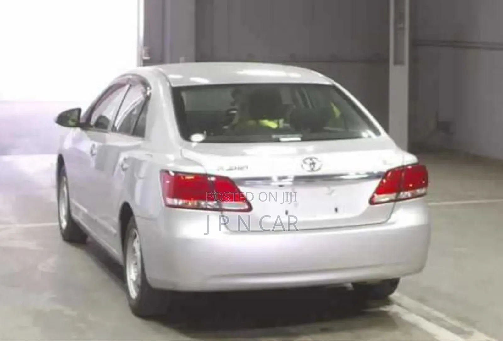 Toyota Premio 1.5 FWD 2020 Silver