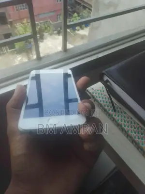 Apple iPhone 6 64 GB Gray