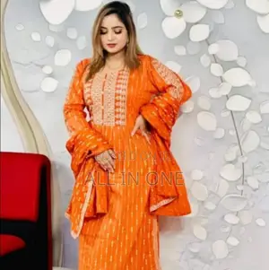 New Nayra Cut Tho Pis