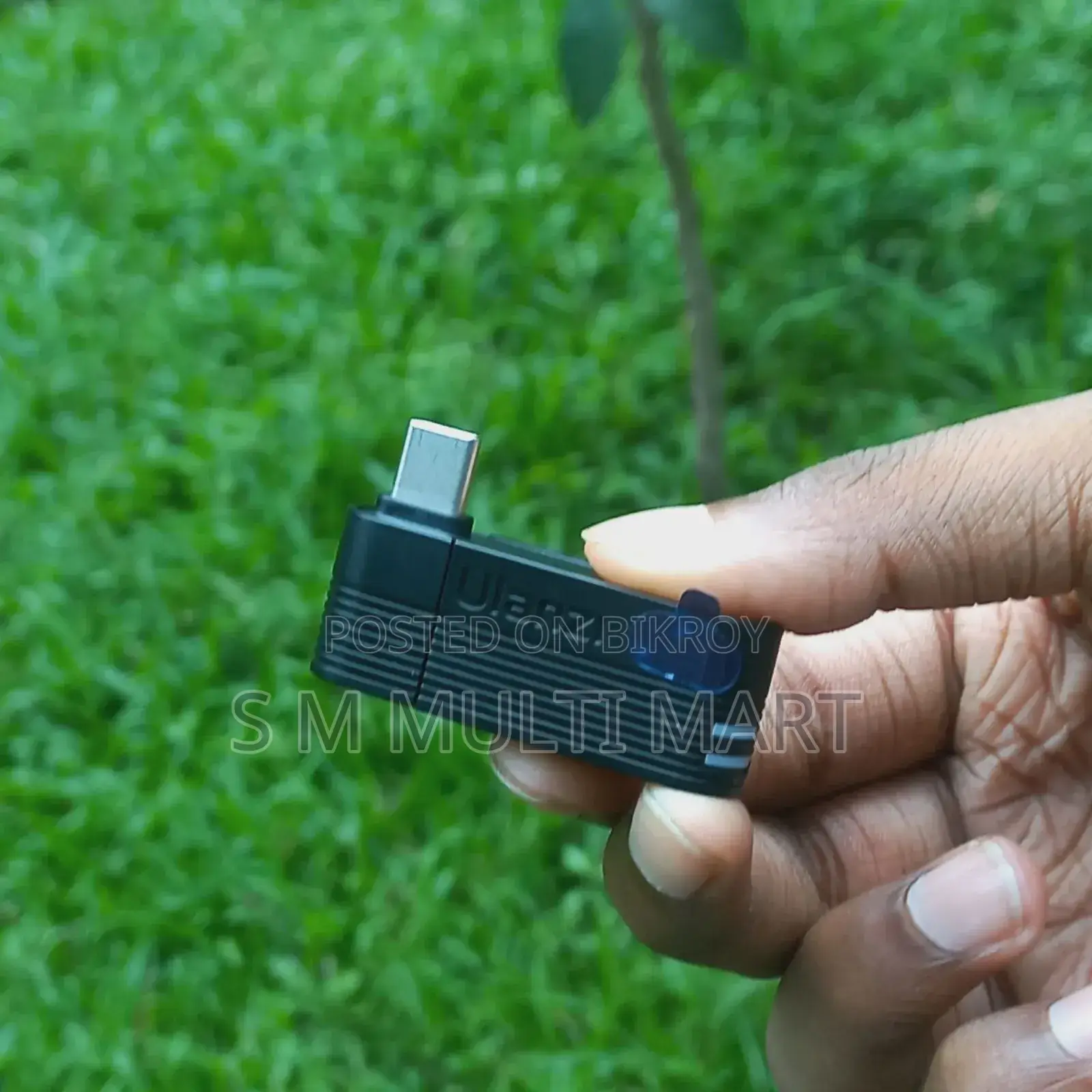 Ulanzi A100 ওয়্যারলেস ল্যাভালিয়ার মাইক্রোফোন