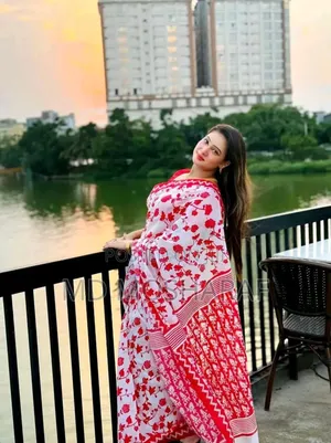 Half Silk Block Print Sharee
হাফসিল্ক ব্লক প্রিন্ট শাড়ী