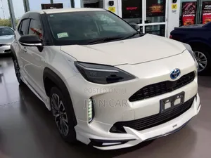 Photo - Toyota Yaris Cross 1.5 Hybrid FWD 2020 Pearl