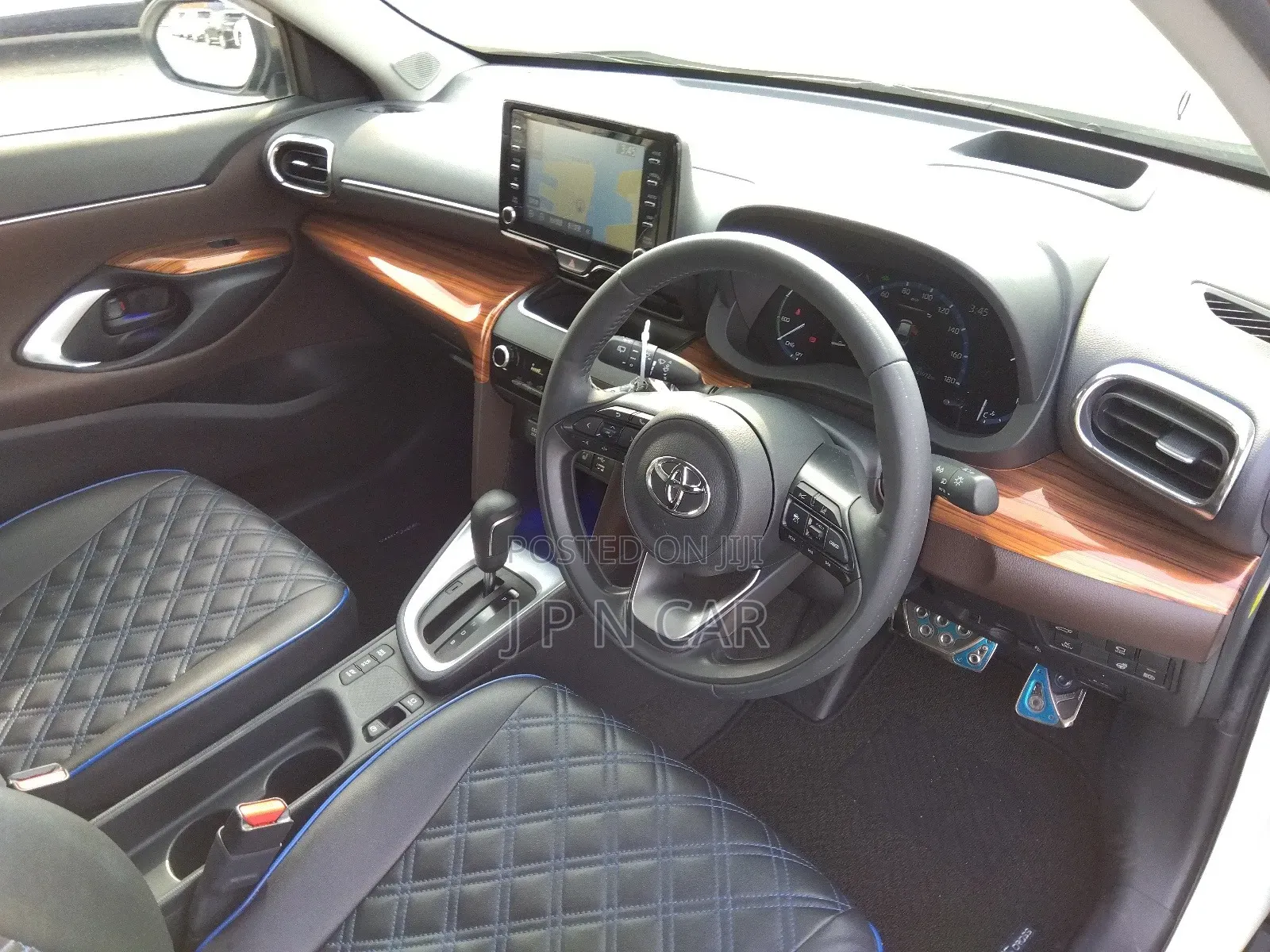 Toyota Yaris Cross 1.5 Hybrid FWD 2020 Pearl