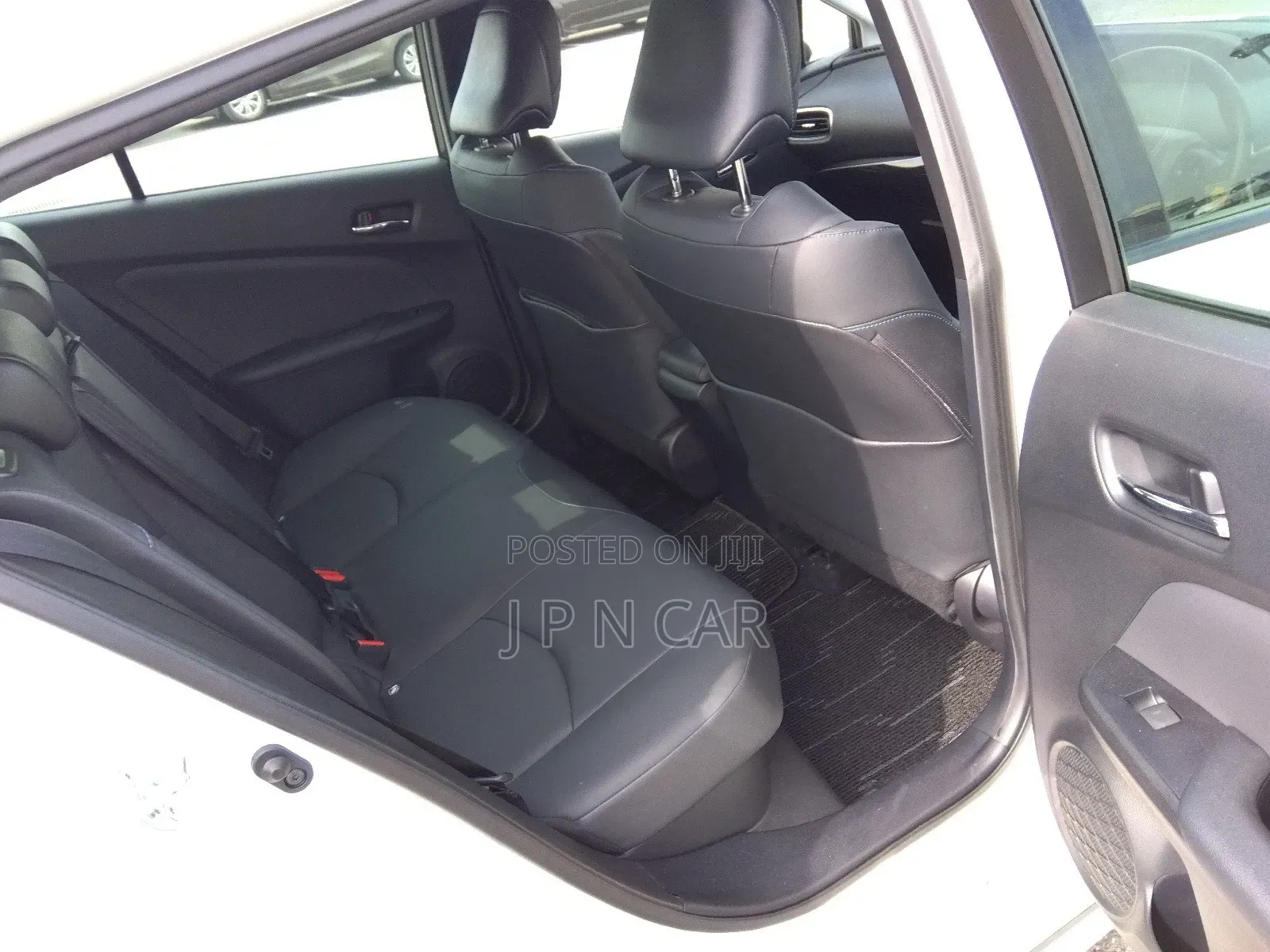 Toyota Prius 2020 Pearl