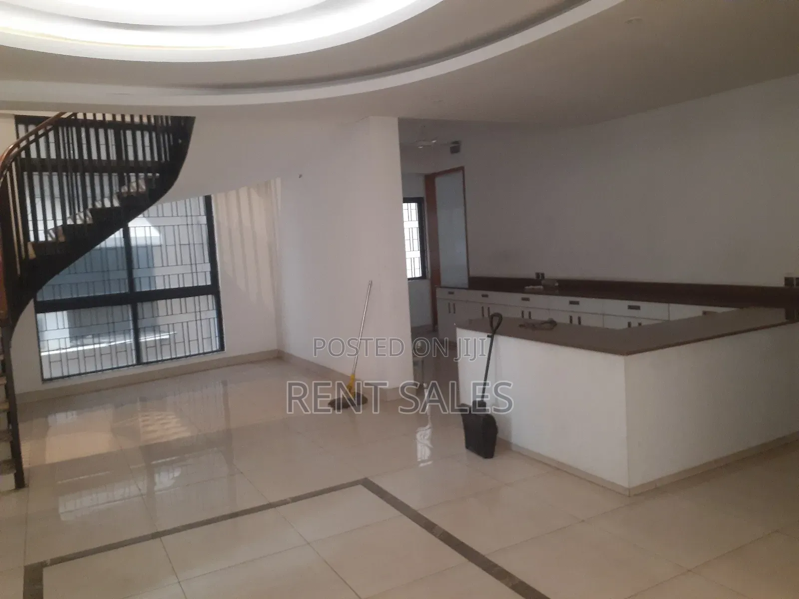 10bdrm House in Gulshan for Sale