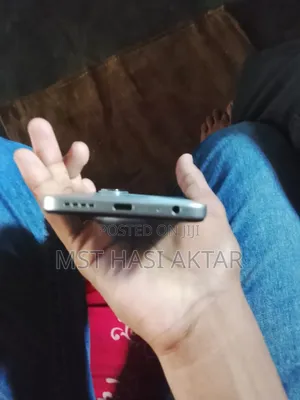 Infinix Hot 60i 128 GB White