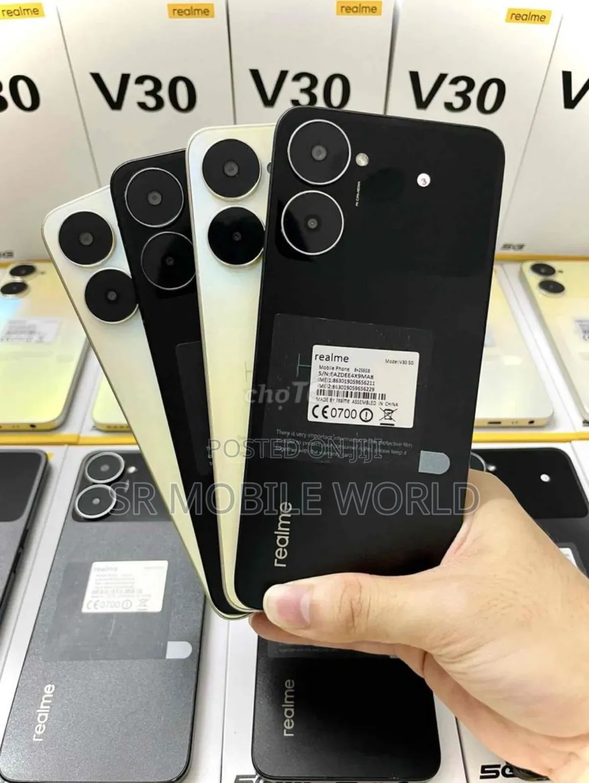 New Realme V30 128 GB Black