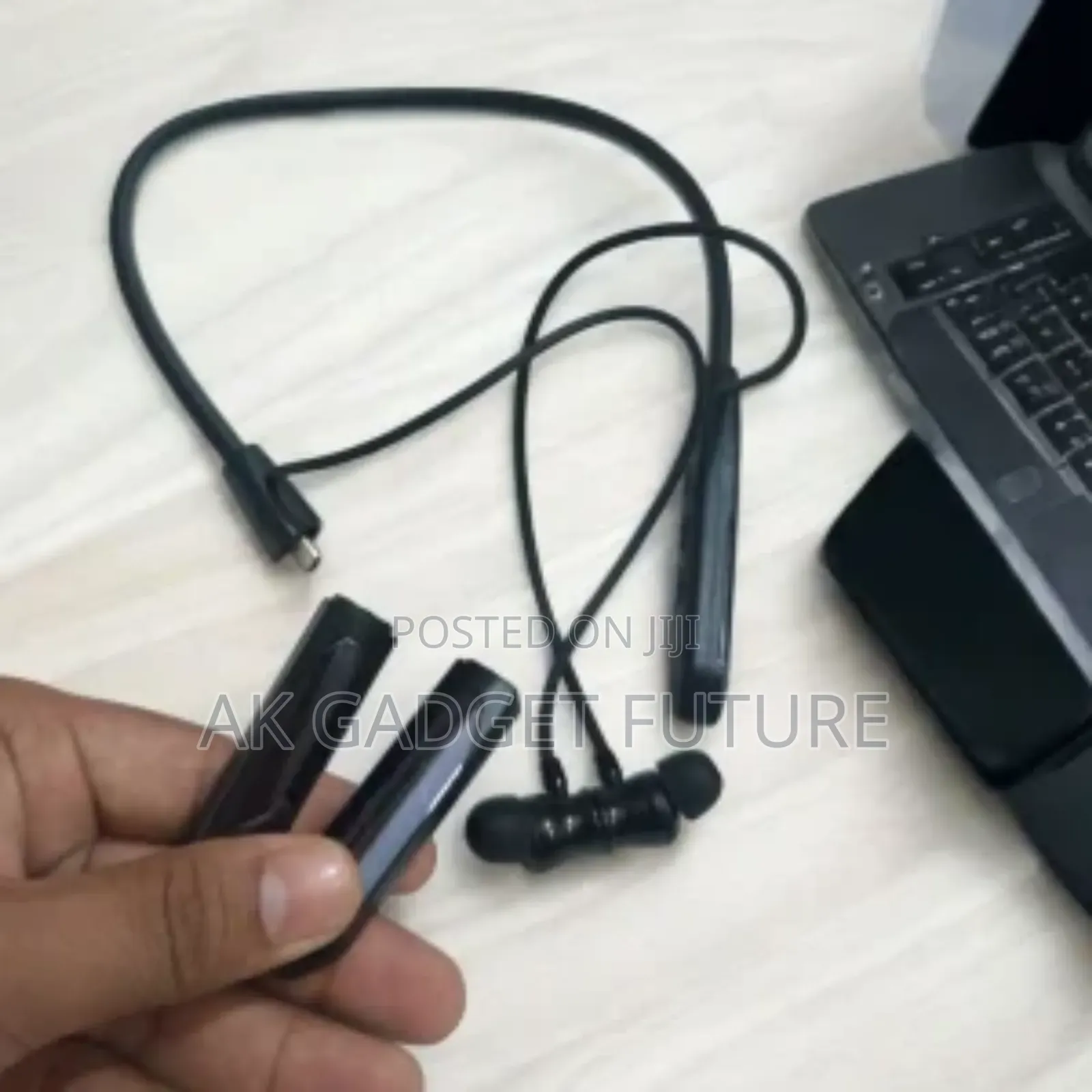 Iq+ Bt Diamond Wireless Neckband