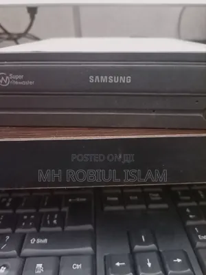 Cd/DVD Drive _ Samsung Super -Writemaster