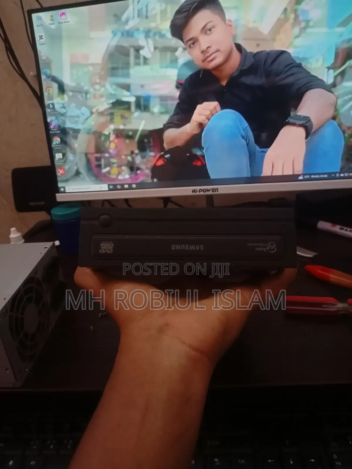 Cd/DVD Drive _ Samsung Super -Writemaster