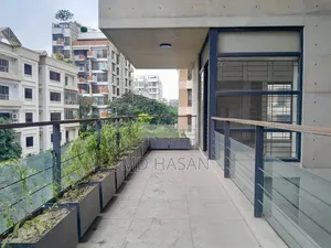 4bdrm Apartment in Also Gym and Pool for Rent