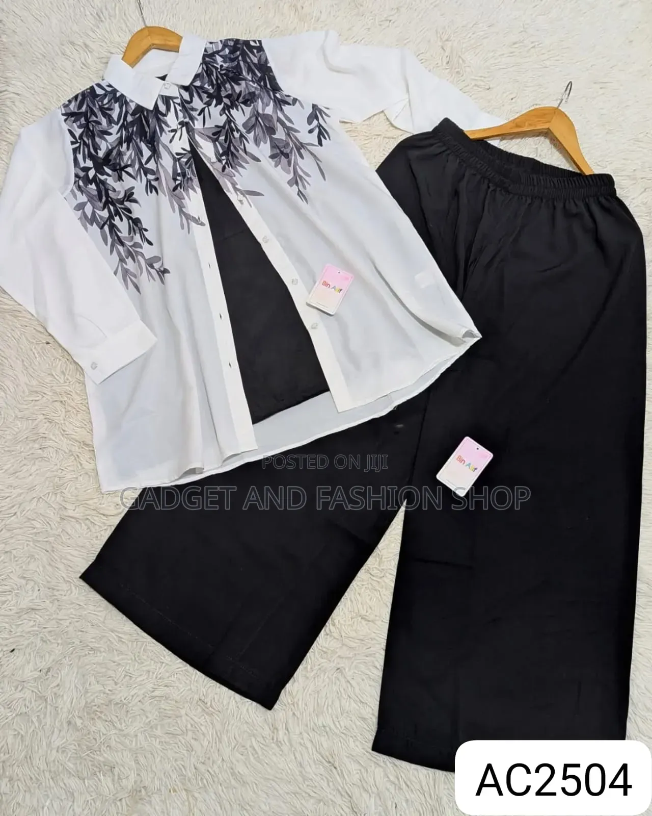 Tops Pent New Design Collection