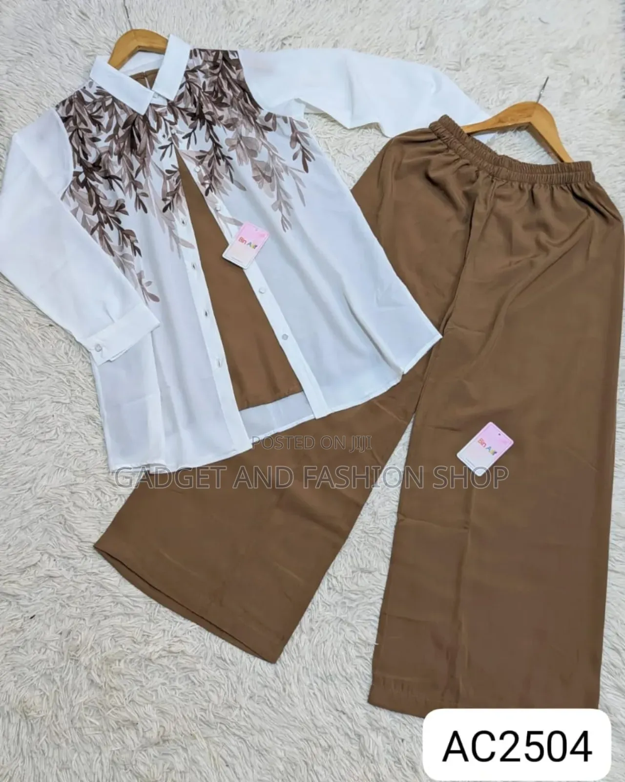 Tops Pent New Design Collection