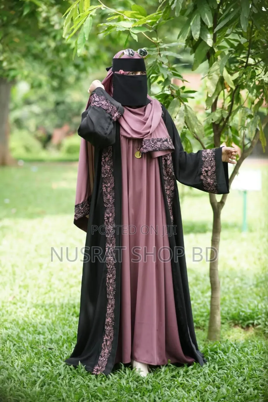 Abaya Borka
-আভায়া ইন কটি
-অরিজিনাল এম্বটারী কাজ করা
- অরিজিনাল