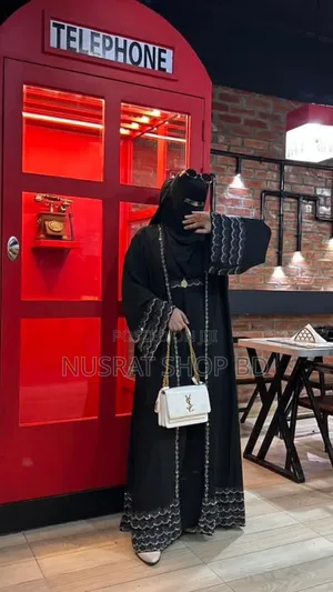 Photo - Abaya E Ramisha স্টন পাথরের কাজ করা ইনার