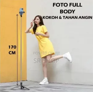 Live- Led 1.7m (5.7 Feet) Live Selfi Stand With Rechargable Light