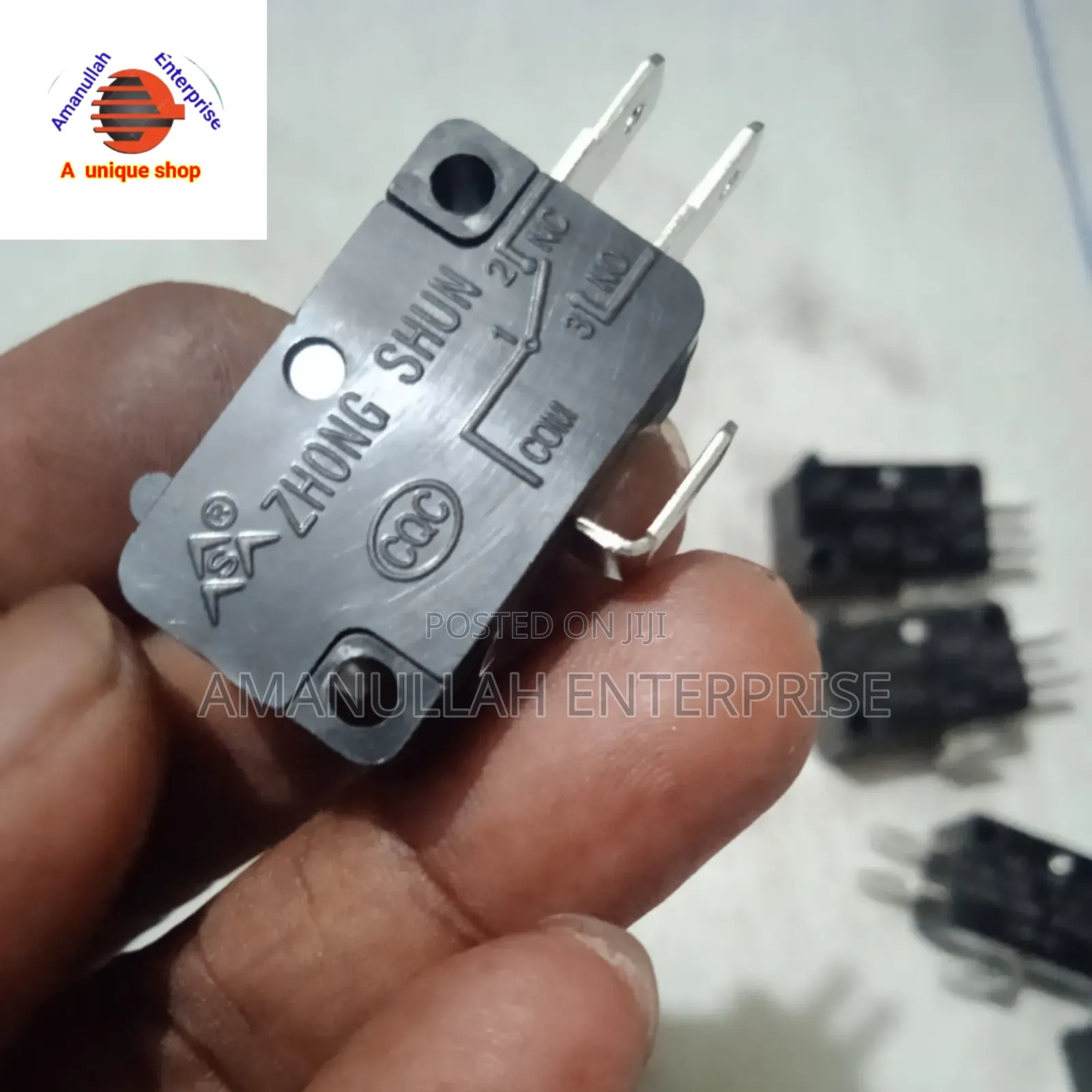Micro Switch,Often Used in Appliances Like Microwave Ovens.