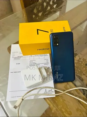 Photo - Realme 7 Pro 128 GB Blue