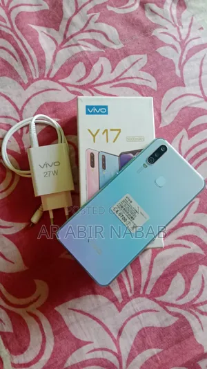 Photo - Vivo Y17 256 GB Blue
