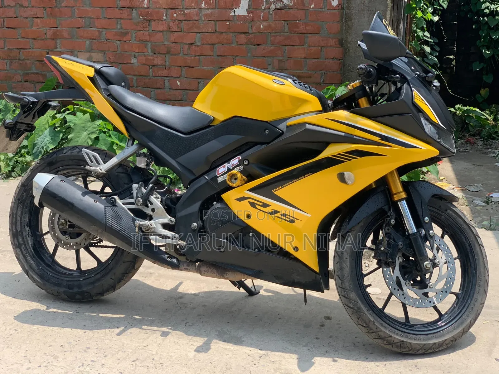 Yamaha R1 2022 Yellow