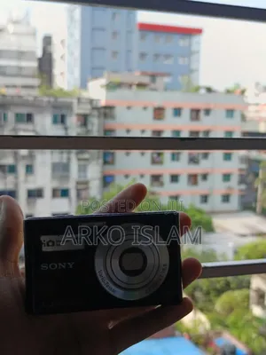 Photo - Sony DSC - W330